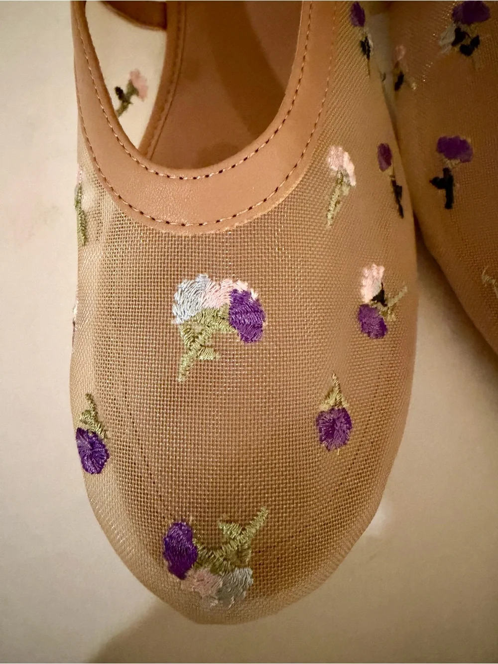No Boundaries Mary Jane Mesh Flats with Embroidered Purple Flowers, Size 11 - Picture 2 of 8